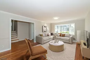 8 Abby Rd, Morris Township, NJ 07960 - Photo 4