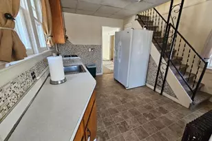 29 Ideal St, Long Hill Township, NJ 07933 - Photo 4