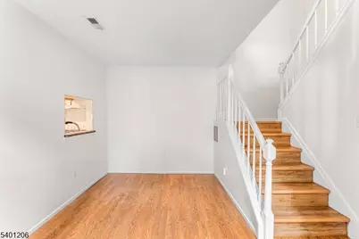 55 Cherrywood Dr, Franklin Township, NJ 08873 - Photo 8