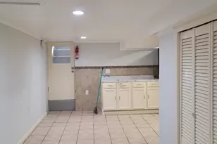 43 Paterson St, Newark, NJ 07105 - Photo 12