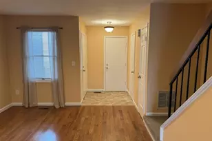 524 Cypress Ct, Raritan Township, NJ 08822 - Photo 2