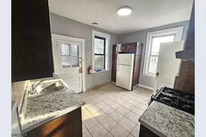 155 Valley Rd, Clifton, NJ 07013 - Photo 10