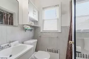 39 Hollywood Ave, Hillside, NJ 07205 - Photo 16