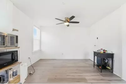 39 Hollywood Ave, Hillside, NJ 07205 - Photo 24