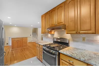 56 Valley Rd, Berkeley Heights Township, NJ 07922 - Photo 10