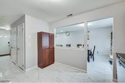 304 Maplecrest Rd, Edison Twp., NJ 08820 - Photo 22