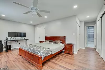 304 Maplecrest Rd, Edison Twp., NJ 08820 - Photo 26