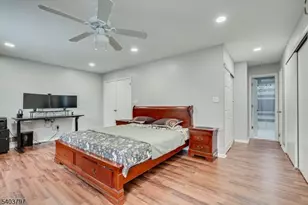 304 Maplecrest Rd, Edison Twp., NJ 08820 - Photo 26