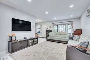 304 Maplecrest Rd, Edison Twp., NJ 08820 - Photo 14