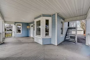 946 W 7th St, Plainfield, NJ 07063 - Photo 2