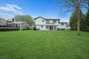 30 Hemlock Terrace, Springfield, NJ 07081 - Photo 22