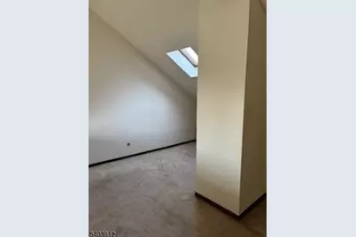 3 Gray Rock Dr #4, Vernon, NJ 07462 - Photo 2