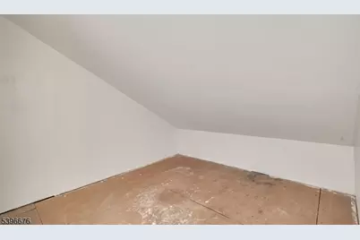 983 Colonial Ave, Union Township, NJ 07083 - Photo 12