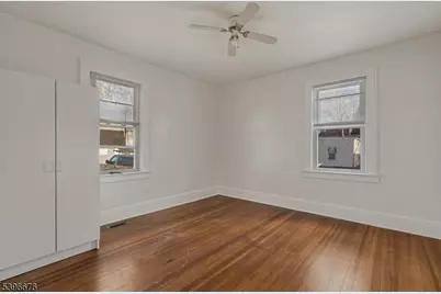 983 Colonial Ave, Union Township, NJ 07083 - Photo 14