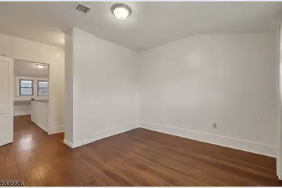 983 Colonial Ave, Union Township, NJ 07083 - Photo 4