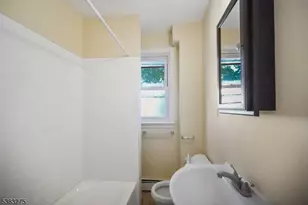 70 Valley St, South Orange, NJ 07079 - Photo 12