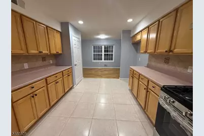 527 4th Ave #1, Elizabeth, NJ 07202 - Photo 8