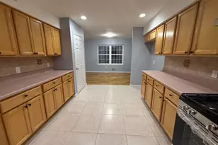 527 4th Ave, Elizabeth, NJ 07202 - Photo 8