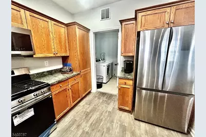 172 Winchester Ct, Clifton, NJ 07013 - Photo 2