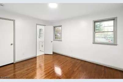 235 Lakewood Dr #2, Bloomfield, NJ 07003 - Photo 12