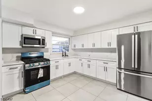 235 Lakewood Dr, Bloomfield, NJ 07003 - Photo 2