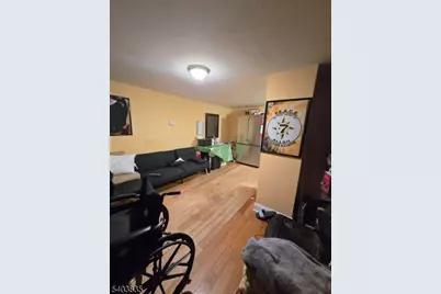 381 Mola Blvd, Elmwood Park, NJ 07407 - Photo 14