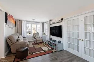 10 Trinity Pl, Kearny, NJ 07032 - Photo 10