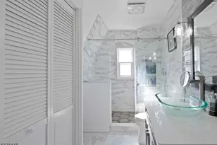 10 Trinity Pl, Kearny, NJ 07032 - Photo 18