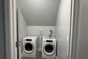 327 N Maple Ave, East Orange, NJ 07017 - Photo 8