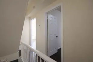 184 S 6th St, Newark, NJ 07103 - Photo 10