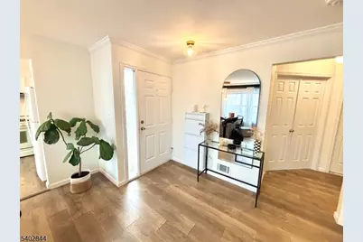 702 Pinehurst- #7, Union Township, NJ 07083 - Photo 2