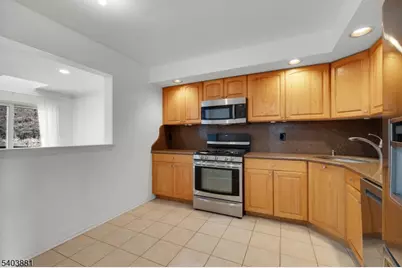 48 Edgefield Dr, Parsippany, NJ 07950 - Photo 22