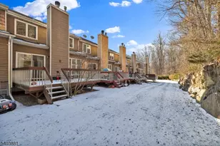 48 Edgefield Dr, Parsippany, NJ 07950 - Photo 38