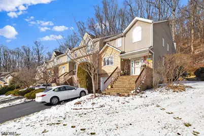 48 Edgefield Dr, Parsippany, NJ 07950 - Photo 2