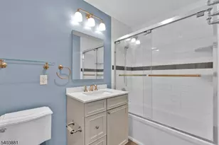 48 Edgefield Dr, Parsippany, NJ 07950 - Photo 34