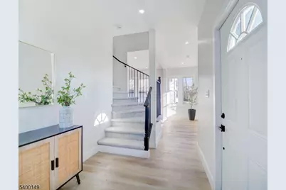 5 Krotik Pl, Irvington, NJ 07111 - Photo 2