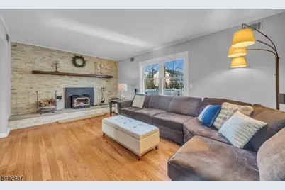 40 Michelle Ln, Hillsborough Township, NJ 08844 - Photo 18