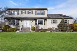 40 Michelle Ln, Hillsborough Township, NJ 08844 - Photo 2