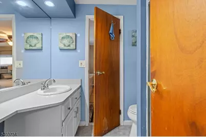 148 Locust Dr, Union Township, NJ 07083 - Photo 14