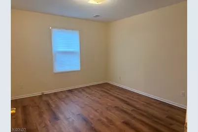 183 Chancellor Ave, Newark, NJ 07112 - Photo 10