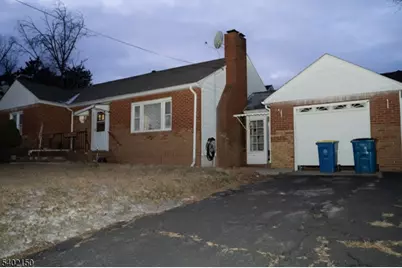 210 Franklin Blvd, Franklin Township, NJ 08873 - Photo 2