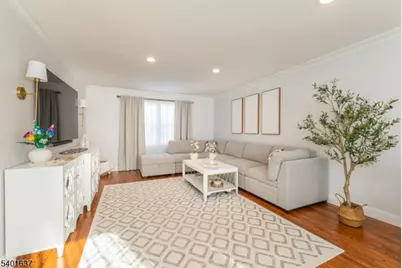 34 Templar Way, Parsippany, NJ 07054 - Photo 4