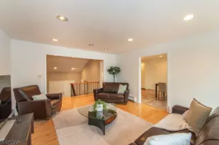 36 Yellow Brick Rd, Wayne Twp., NJ 07470 - Photo 6