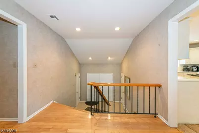 36 Yellow Brick Rd, Wayne Twp., NJ 07470 - Photo 32