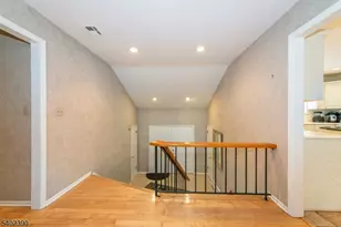 36 Yellow Brick Rd, Wayne Twp., NJ 07470 - Photo 32