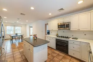 36 Yellow Brick Rd, Wayne Twp., NJ 07470 - Photo 16