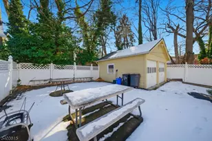 228 Duane St, Orange, NJ 07050 - Photo 36