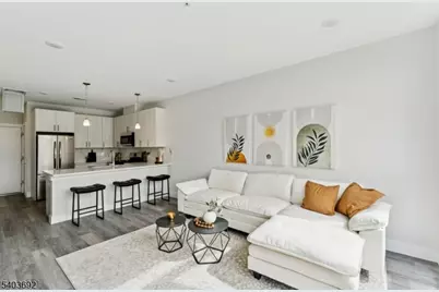 140 W Webster Ave #221, Roselle Park, NJ 07204 - Photo 2