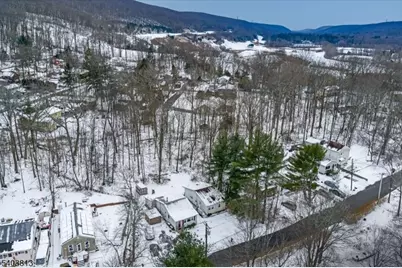 46 Wildwood Rd, Jefferson Township, NJ 07438 - Photo 6