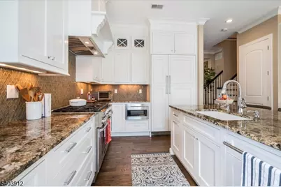 114 Harrison Ave, Montclair Twp., NJ 07042 - Photo 14